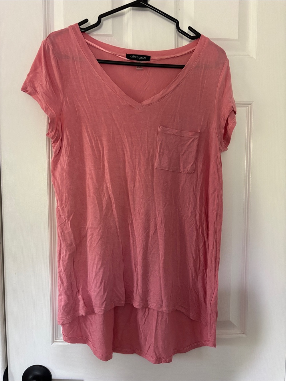 Cable & Gauge Dusty Rose V-Neck Short Sleeve Pocket Tee